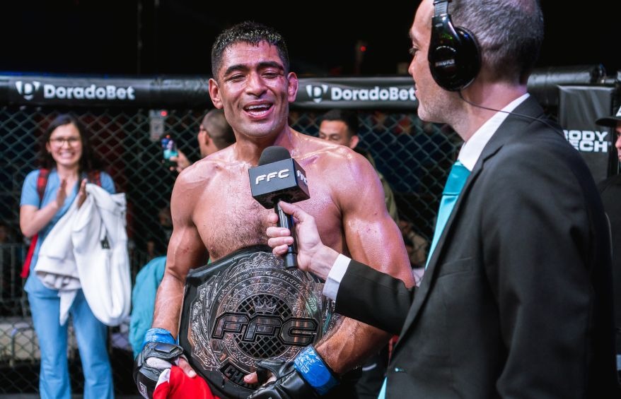 Peruano José Galindo defiende el título de peso mediano en el FFC de México.