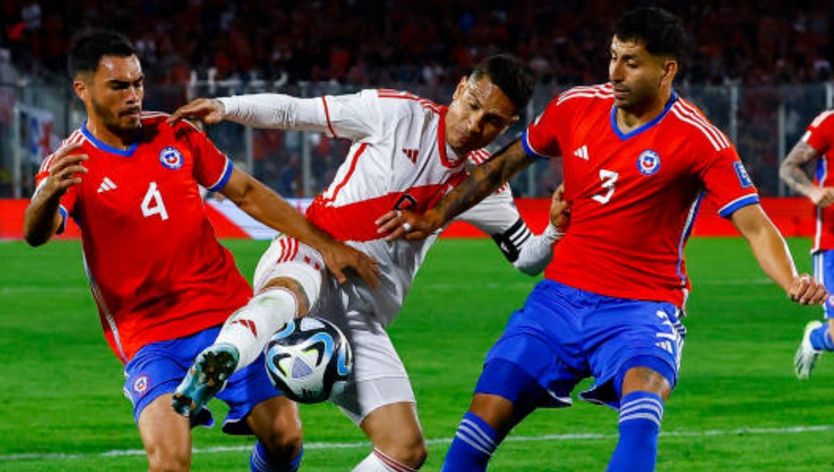 Perú cayó por 2-0 ante Chile, en la fecha 3 de las Eliminatorias 2026. (Foto: Getty Images)