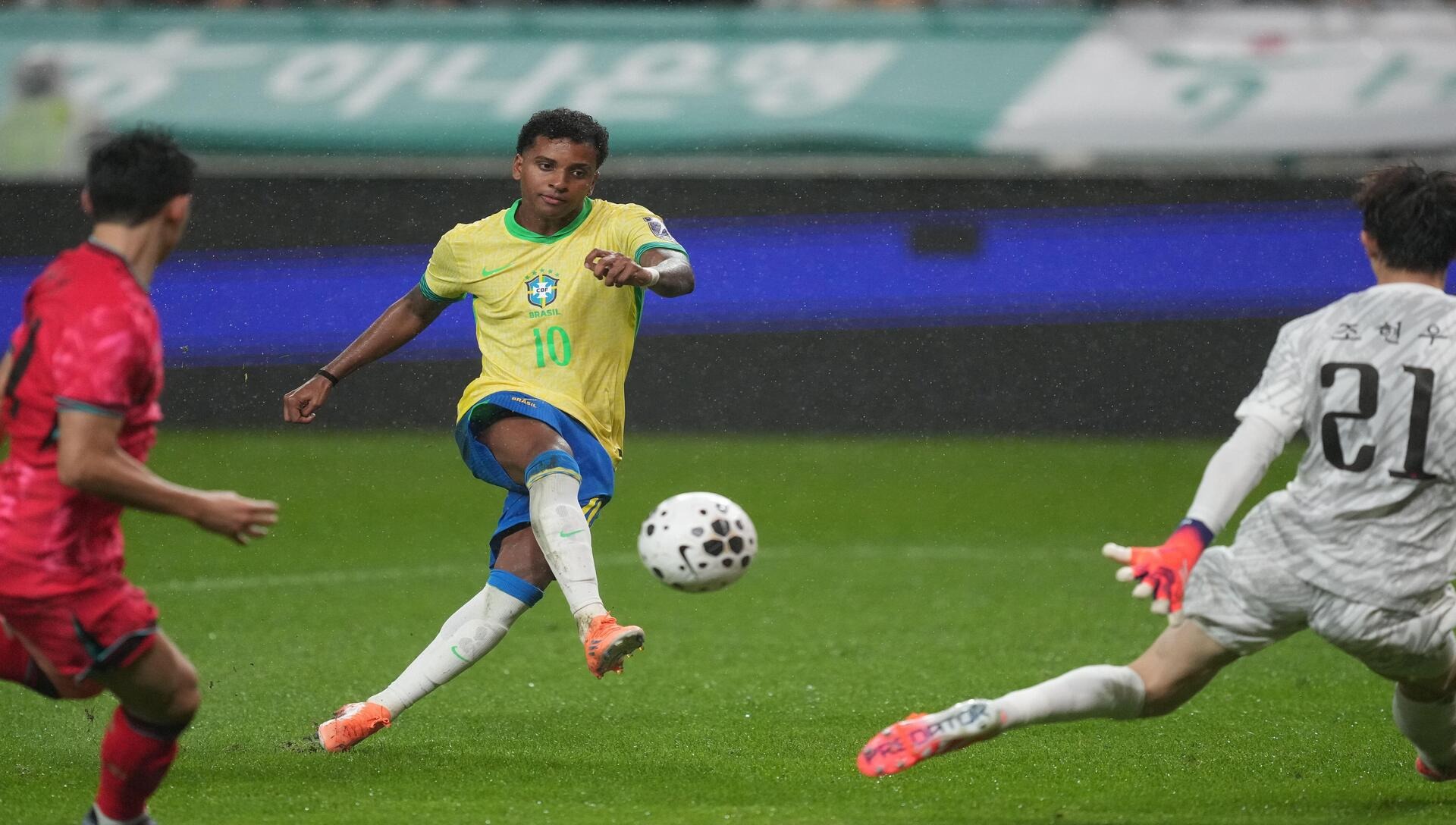 Rodrygo viene de anotar un doblete y buscará aportar otrogol en el duelo Japón vs Brasil (Crédito: Alamy Stock Photo).