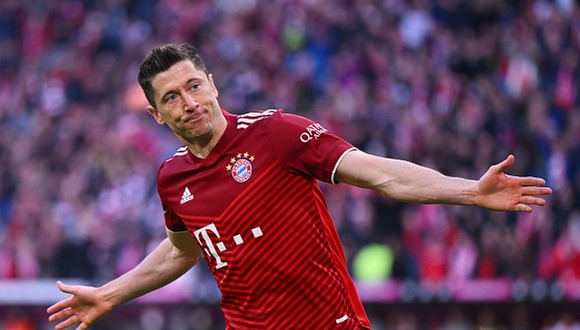 Robert Lewandowski ganó un triplete con Bayern Munich en 2020, pero no recibió el Balón de Oro. (Foto: Getty Images)