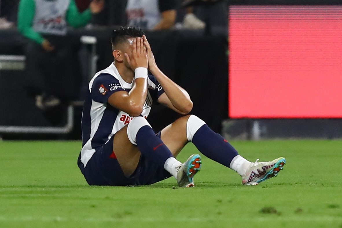 Carlos Zambrano confirmó un desgarro y estará ausente alrededor de cuatro semanas. (Foto: GEC)