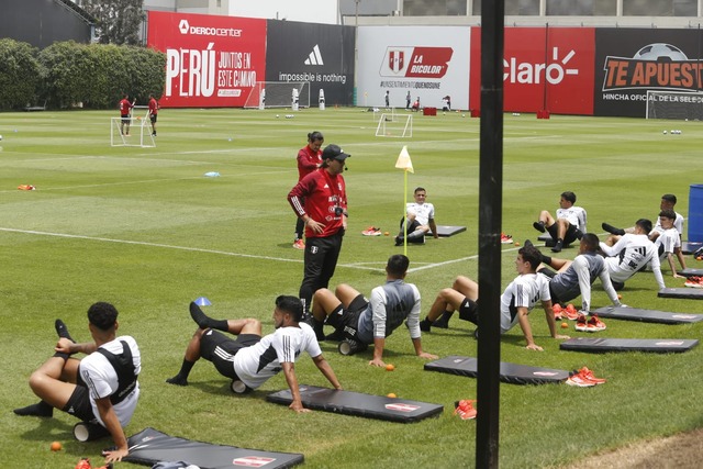 La Selección Peruana sumó su segundo día de entrenamiento en la Videna. (Foto: Violeta Ayasta / GEC)