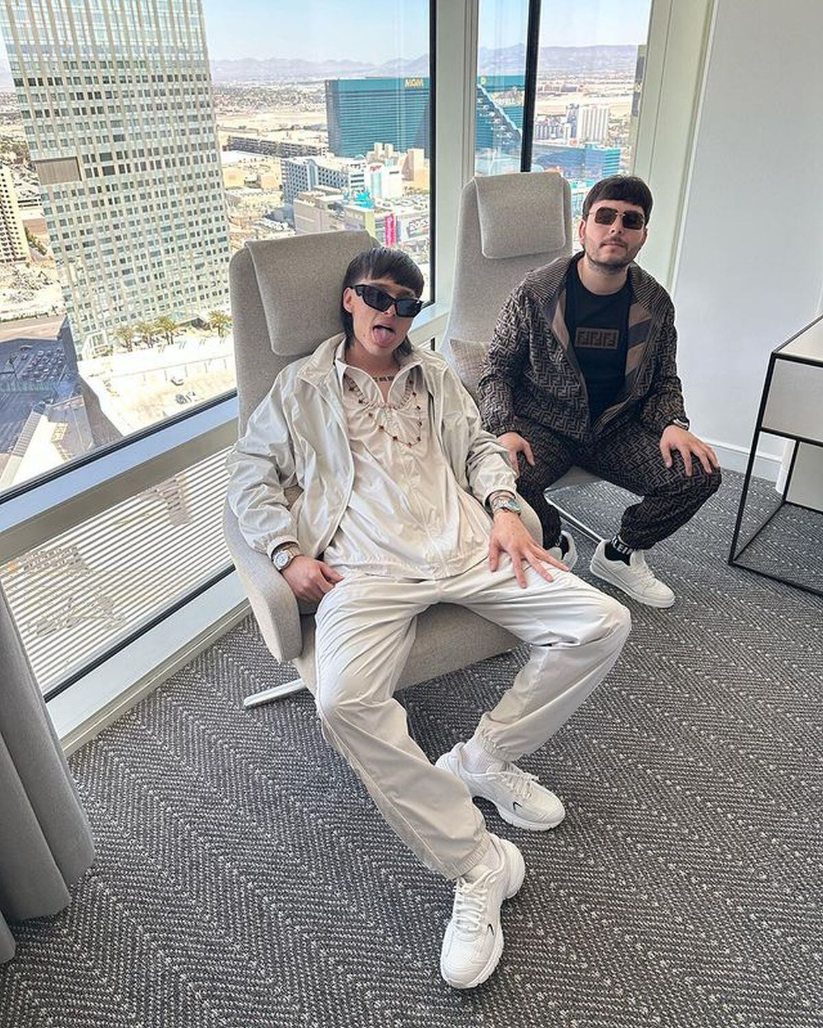 "Peso Pluma" junto a su primo (Foto: Tito Laija / Instagram)