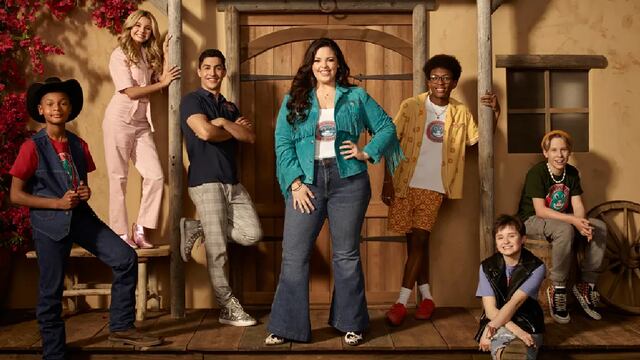 Disney Channel canceló la temporada 8 de Bunk’d: llegó el fin del spin-off de “Jessie”