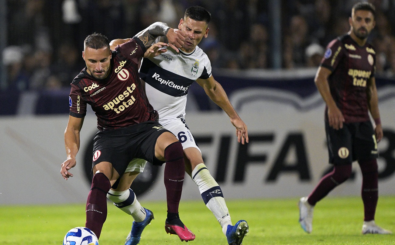 Universitario vs. Gimnasia en partido por la Copa Sudamericana. (Foto: GEC)