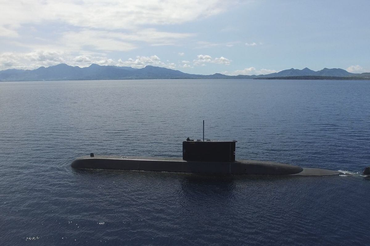Un submarino puede sumergirse y salir por sus propios medios (Foto: AFP).