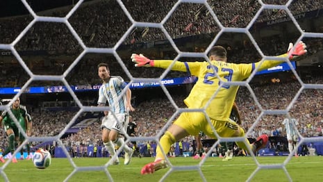 Messi iguala a Klose y hace historia en los Mundiales