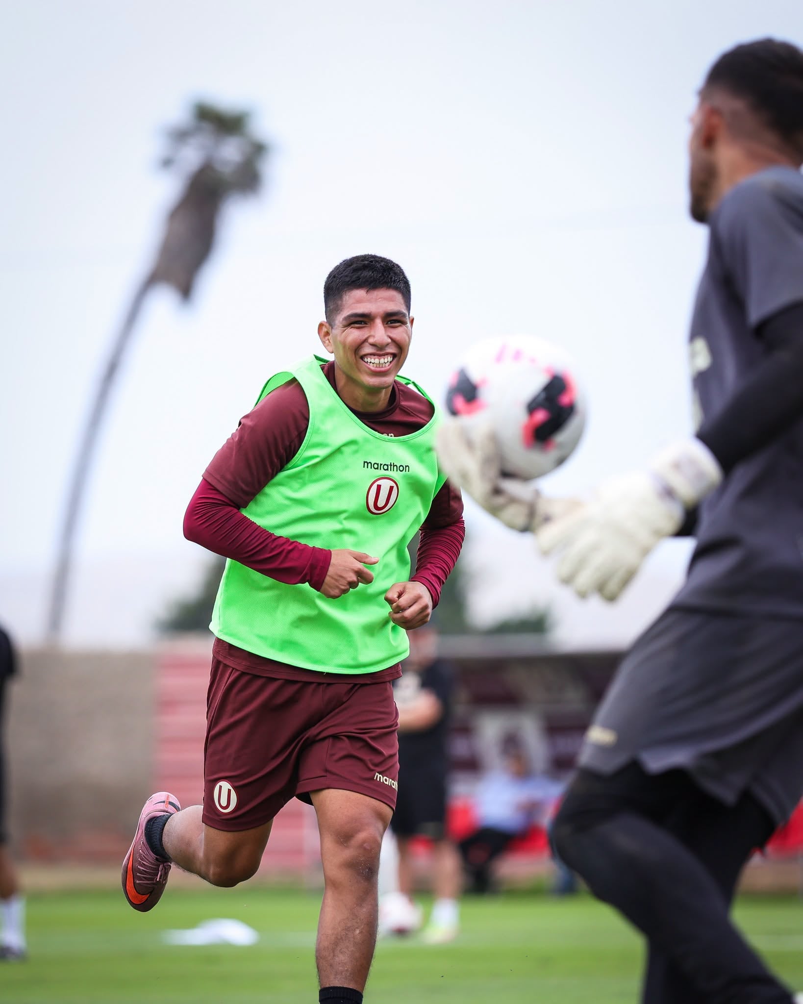 Piero Quispe, luego de su experiencia internacional, vuelve al club que lo hizo debutar en el fútbol profesional. (Foto: Universitario)