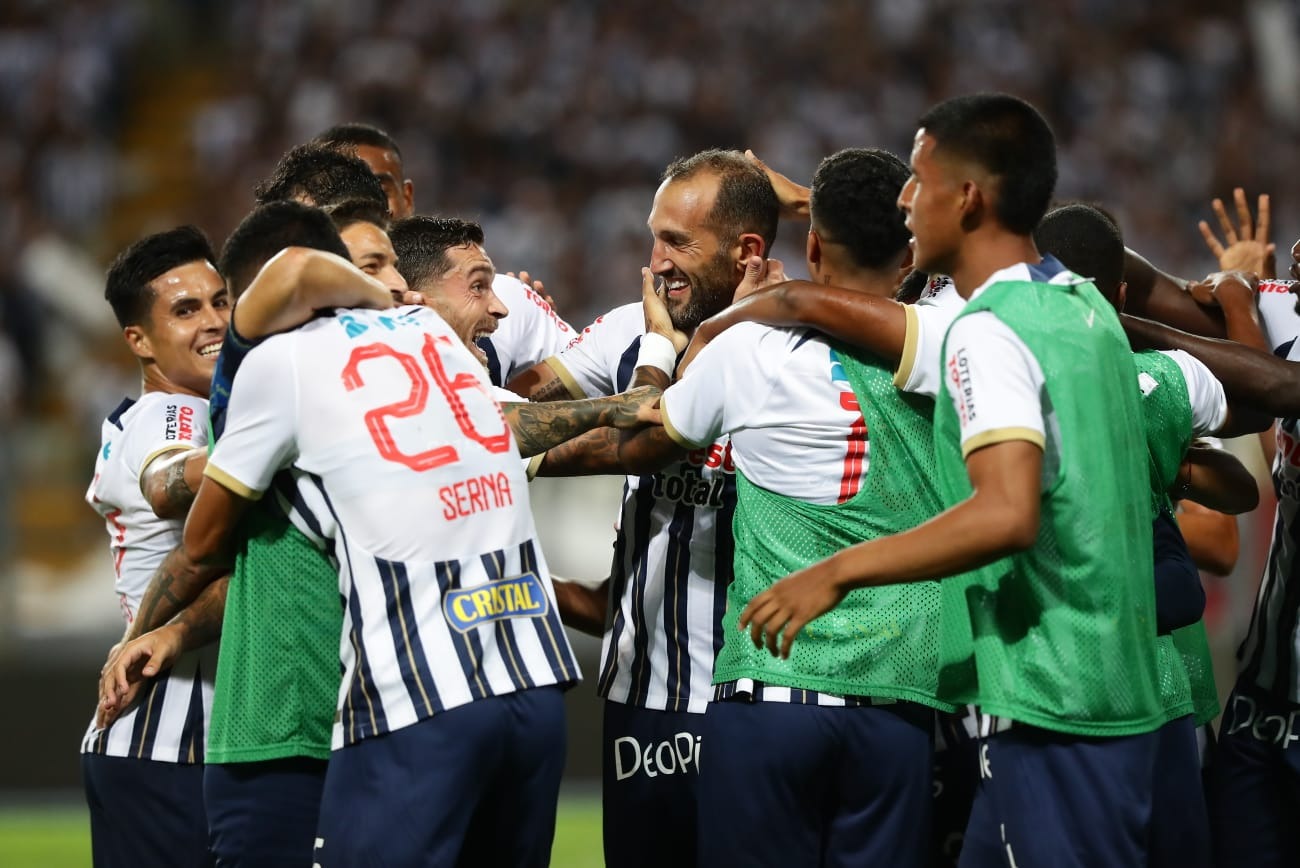 Alianza Lima vs. Once Caldas en partido por la Noche Blanquiazul 2024. (Foto: GEC)
