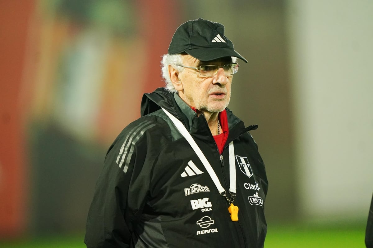Jorge Fossati todavía no registra un triunfo con Perú en partidos oficiales. (Foto: GEC)