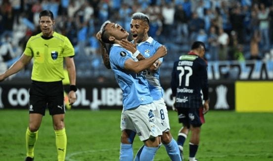 Con goles de Santiago González y Felipe Vizeu, los celestes vencieron a Junior en Matute por Copa Libertadores.