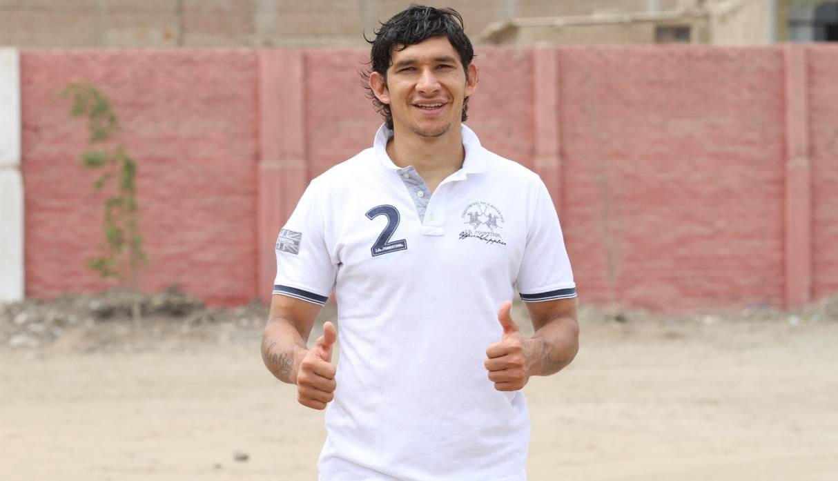 ‘Búfalo’ Ovelar y la clave para ganar: “La ‘U’ debe buscar la posesión y presionar, Junior es intenso”. (Foto: GEC)