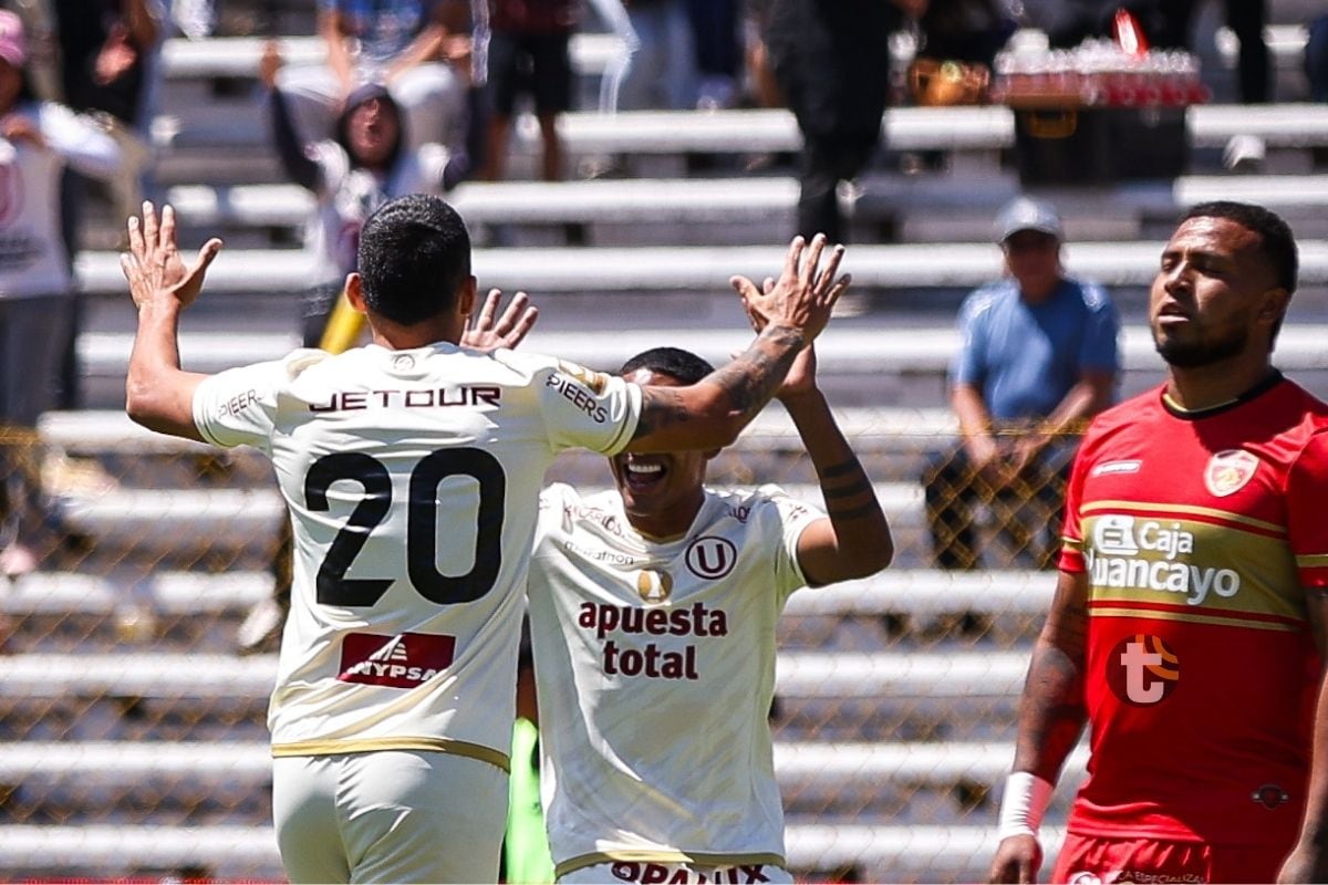 Universitario festeja el gol de Álex Valera (Foto: @universitario)
