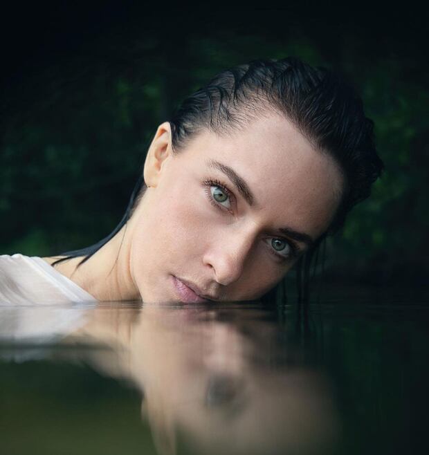 Famosa y galardonada: conoce a Kim Riedle, la actriz que hace de Lena ...