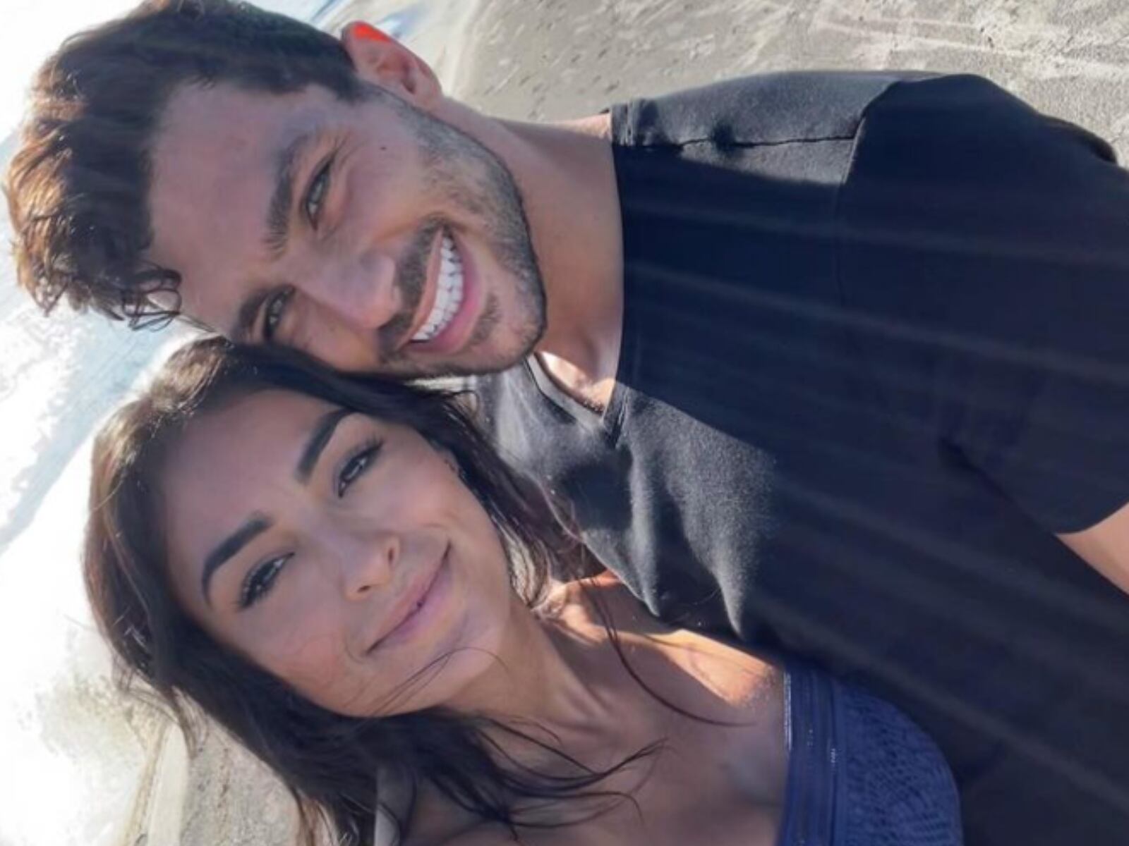 La figura de televisión junto a su novio Martín Keuchkerian (Foto: Claudia Martínez / Instagram)