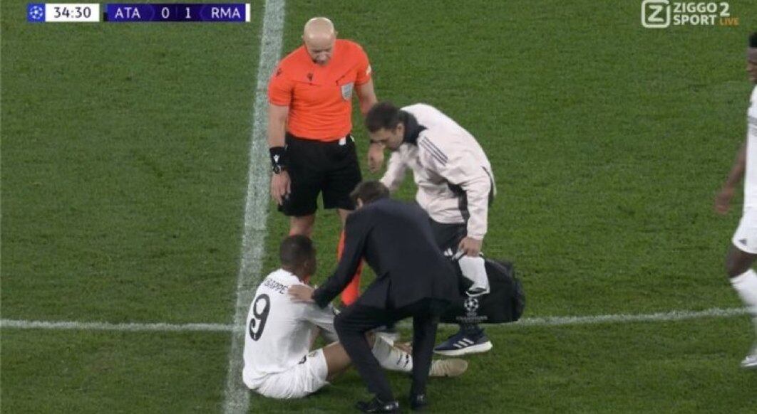 Kylian Mbappé se lesionó frente a Atalanta. (Foto: Captura)