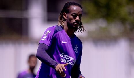 André Carrillo regresó como titular en triunfo de Corinthians: ¿qué puntaje tuvo desde Brasil?