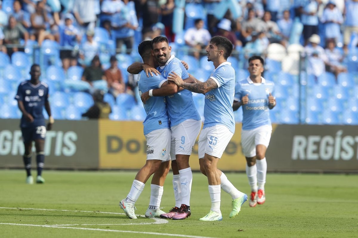 Sporting Cristal vs. U. Católica de Ecuador en amistoso en el Alberto Gallardo. (Foto: Jesús Saucedo/GEC)