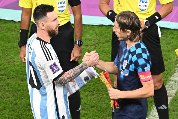 Lionel Messi y Luka Modric se enfrentaron por vez última en las semifinales del Mundial Qatar 2022. (Foto: Getty Images)
