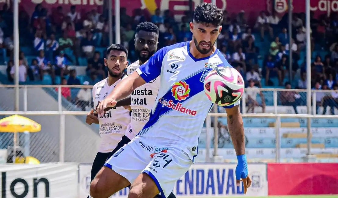 Renato Espinosa jugó en Alianza Atlético en 2024 y 2025. (Foto: AAS)