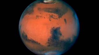 La Luna y Marte se “besarán” EN VIVO: ¿cuándo y a qué hora se verá?