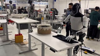 Optimus, el robot humanoide que promete ser Robotina de Los Supersónicos; ¿qué hay de raro en el video?