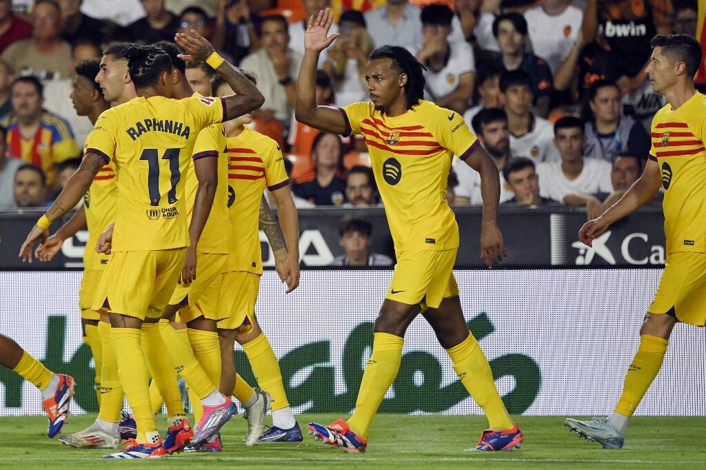 Barcelona empezó LaLiga con un triunfo sobre el Valencia.