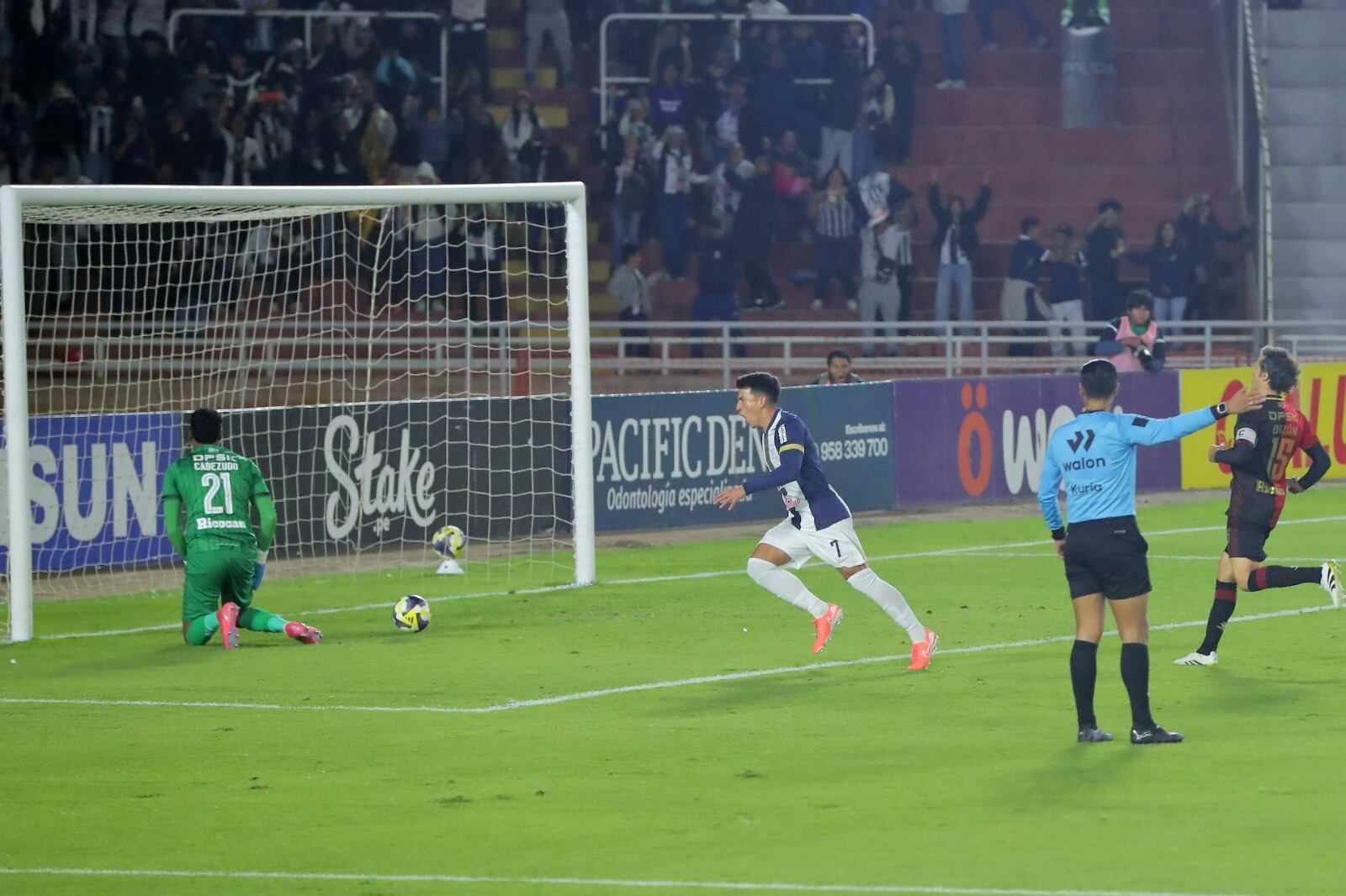 Alianza Lima venció 1-0 a Melgar, con un penal de Fernando Gaibor. (Foto: GEC)