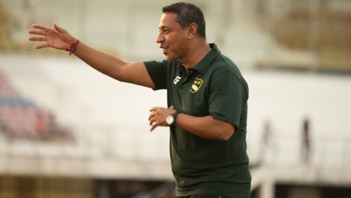 Nolberto Solano sigue la experiencia como Dt en Pakistán. (Foto: FPF)