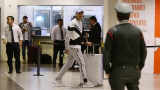 Paolo Guerrero llegó a Buenos Aires para sumarse a la Selección Peruana