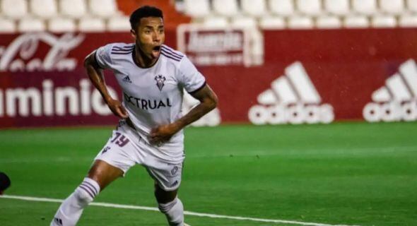 Jeisson Martínez en el C. F. Rayo Majadahonda (España)