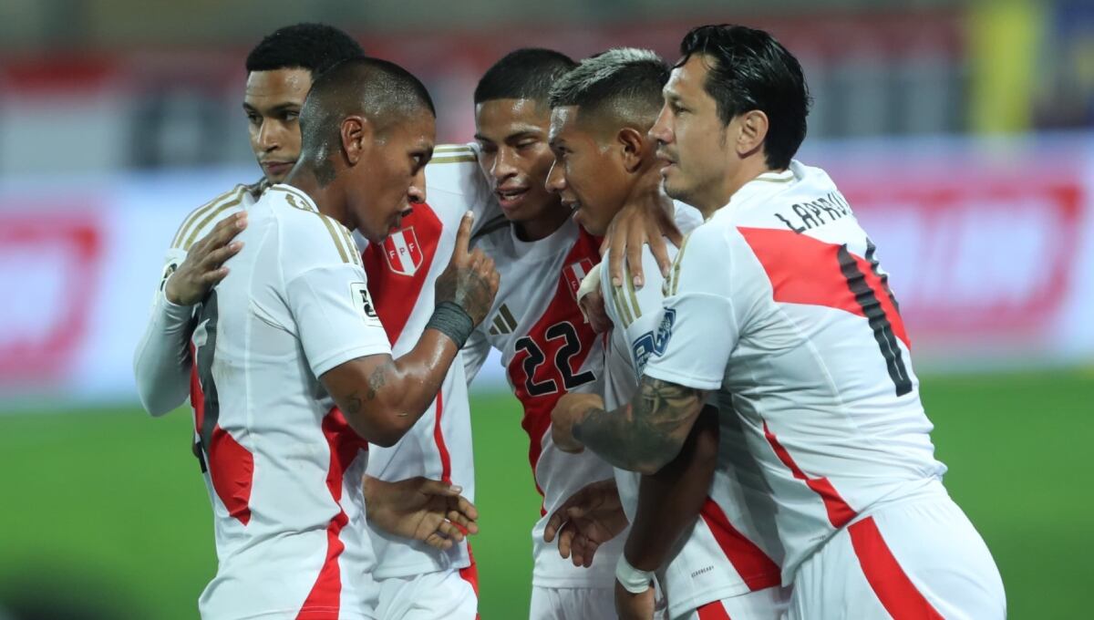 Perú venció por 3-1 a Bolivia en el Estadio Nacional. (Foto: GEC)