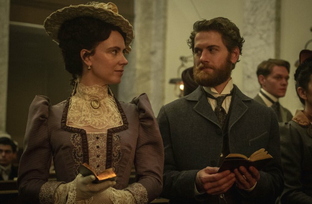 En "Cadáveres", podremos ver a los personajes en diferentes épocas (Foto: Netflix)