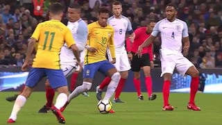 Tremendo huachón: Neymar hizo un túnel y provocó la risa de jugador de Inglaterra