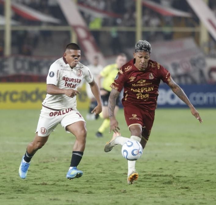 Edison Flores fue parte de las acciones ante Tolima, en el empate por Copa Libertadores. (Foto: El Comercio)