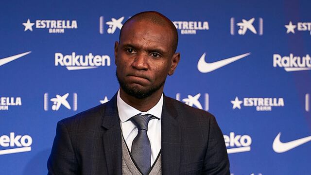 Se le viene la noche a Abidal: presidente del Barcelona lo despediría hoy por hablar mal de vestuario