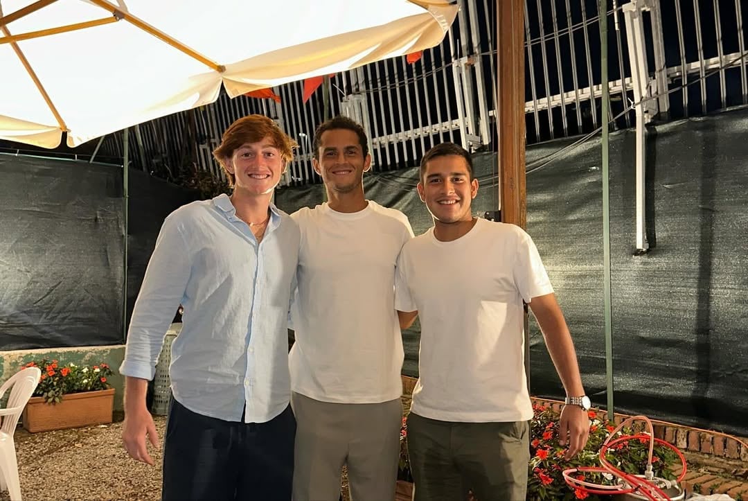 Juan Pablo Varillas junto a Ignacio Buse y Gonzalo Bueno en 2024. (Instagram)