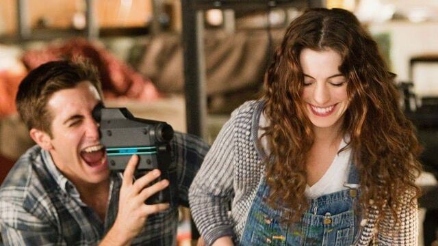 Netflix: la comedia romántica con Jake Gyllenhaal y Anne Hathaway que no te puedes perder en la plataforma