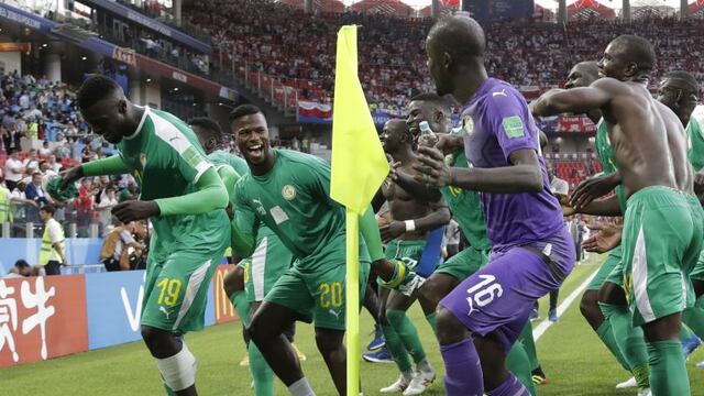 Encendió las redes: jugadores de Senegal fueron comparados con vendedores callejeros en tuit 'racista'