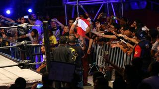 Imperio Lucha Libre: Matt Hardy celebró su triunfo con la bandera peruana