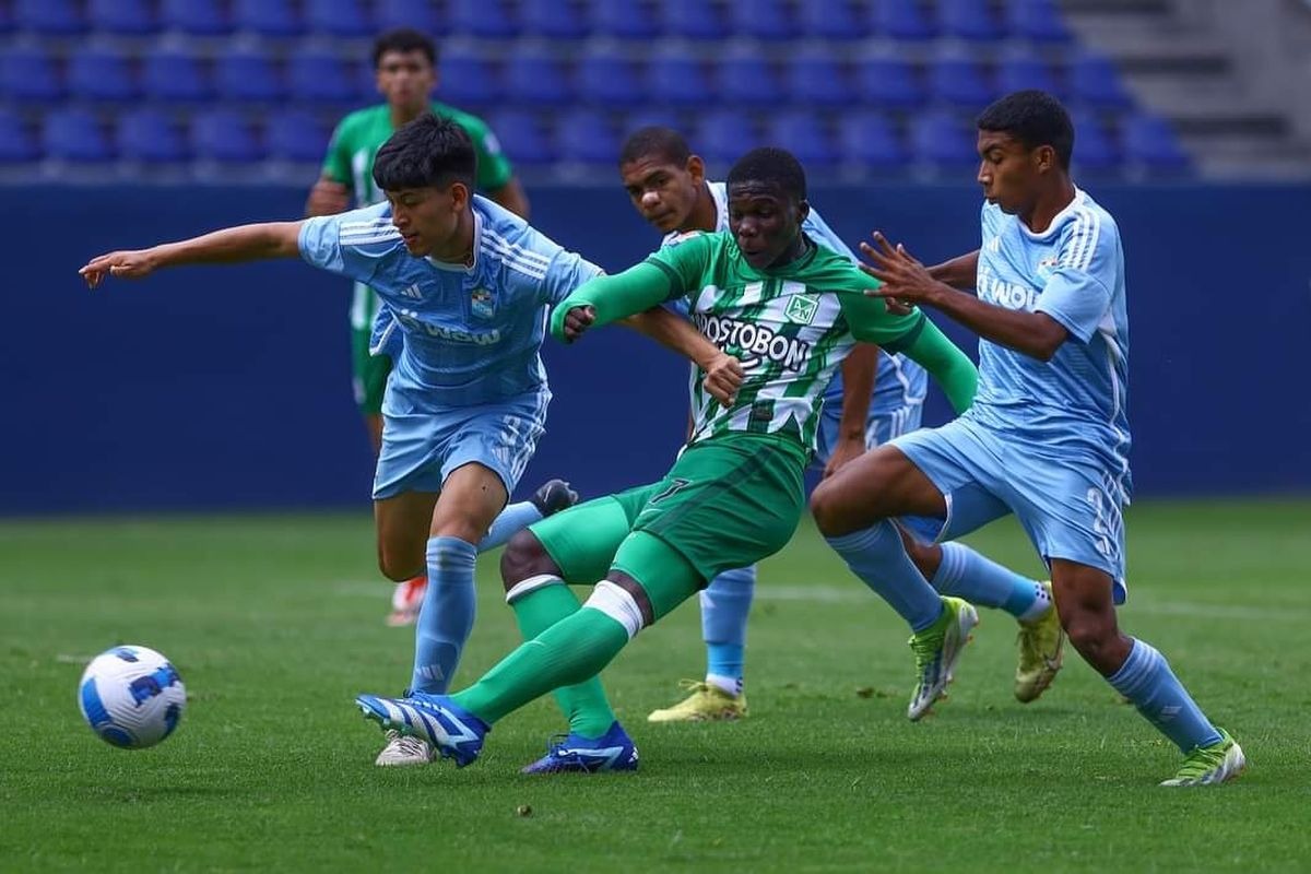 Sporting Cristal vs. Atlético Nacional en partido por la final Copa Mitad del Mundo. (Foto: SC)