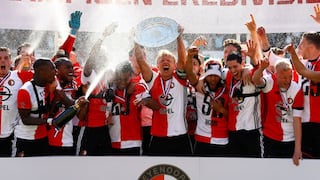 ¿Más oportunidades para Tapia en Feyenoord? Kuyt anunció su retiro definitivo del fútbol