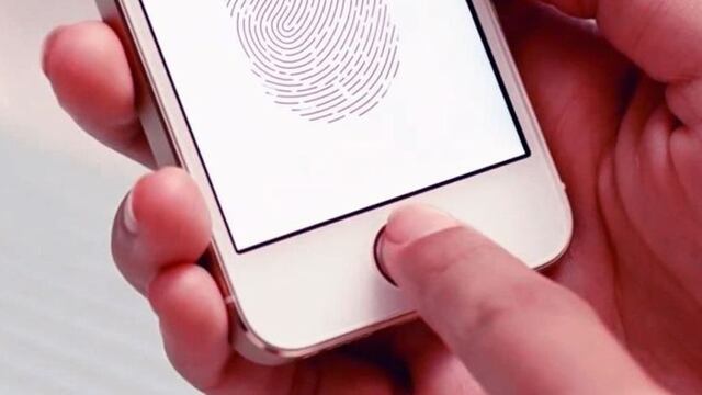 ¡Para no creer! Policía desbloqueó un iPhone usando el dedo de un cadáver en pleno funeral