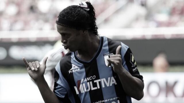 Ronaldinho no jugará clásico por Alianza Lima y Universitario, según empresario