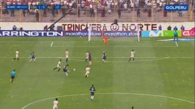 Pasó diciéndole algo al palo: Riojas casi marca un golazo de larga distancia para Alianza Lima [VIDEO]