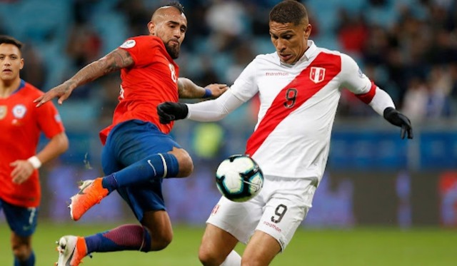 Perú y Chile se enfrentarán luego de cinco años por la Copa América. En el último encuentro en el 2019, la Bicolor ganó 3-0 a la Roja. (Foto: Agencias).