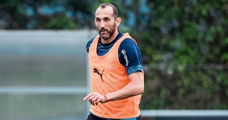 Hernán Barcos apuesta por la experiencia y la unión para levantar a Cristal