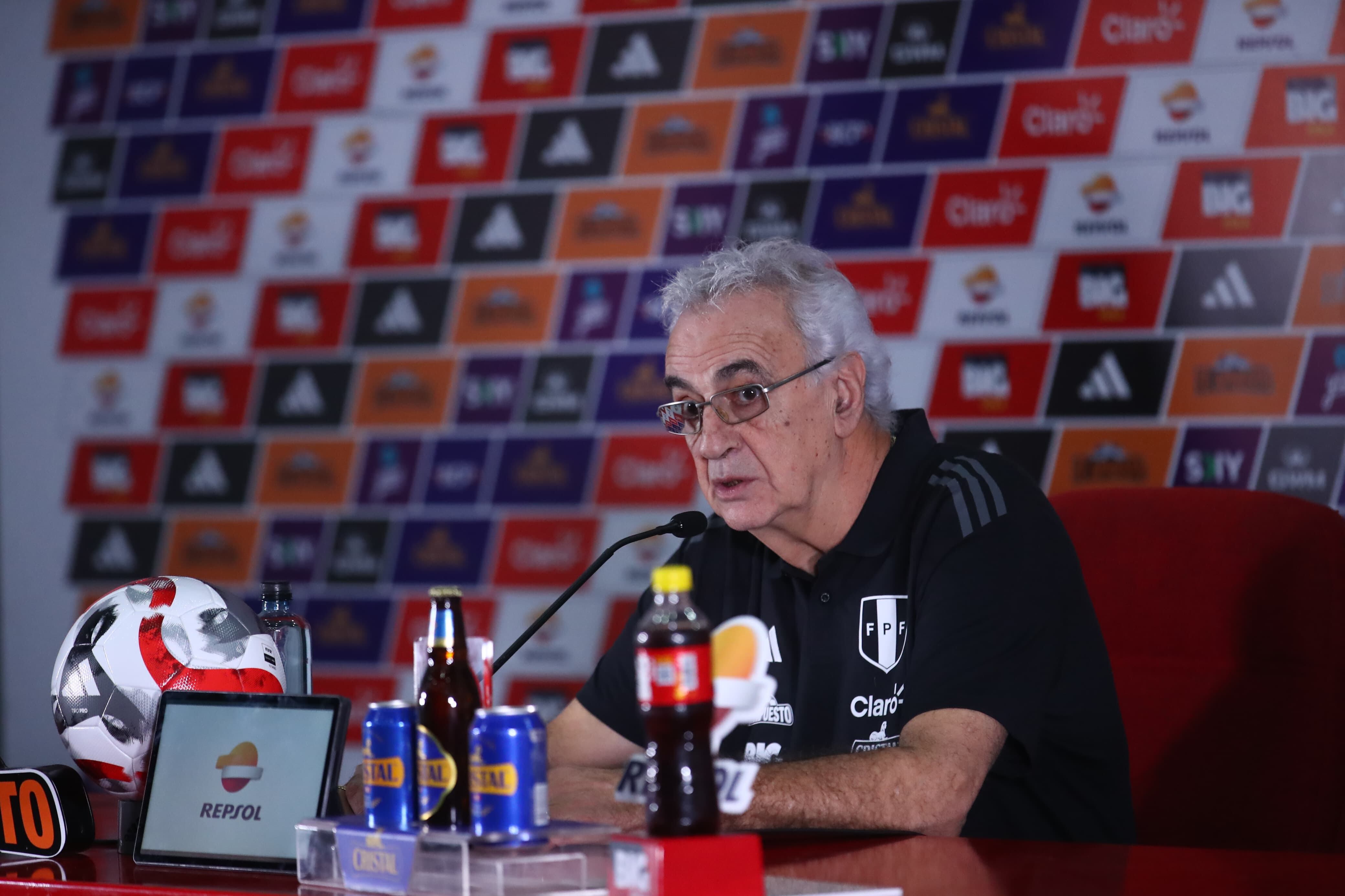 Jorge Fossati lleva dos partidos en el cargo de seleccionador de Perú, ambos con victoria. (GEC)