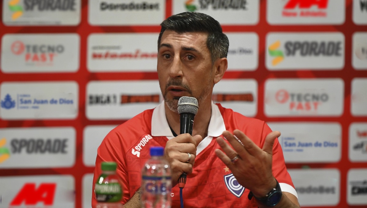 Cristian Díaz fue presentado como nuevo DT de Cienciano. (Foto: Cienciano)
