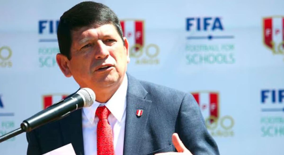 Agustín Lozano todavía tiene que afrontar una audiencia donde se determinará su posible prisión preventiva. (Foto: FPF)